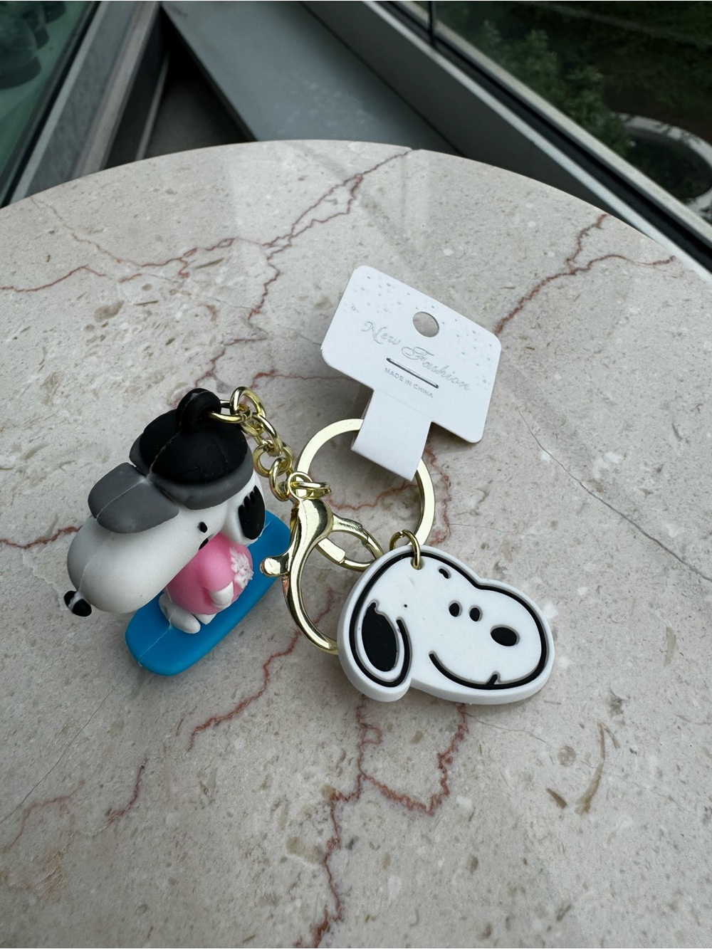 Snoopy Keychain - Picture 3 of 3